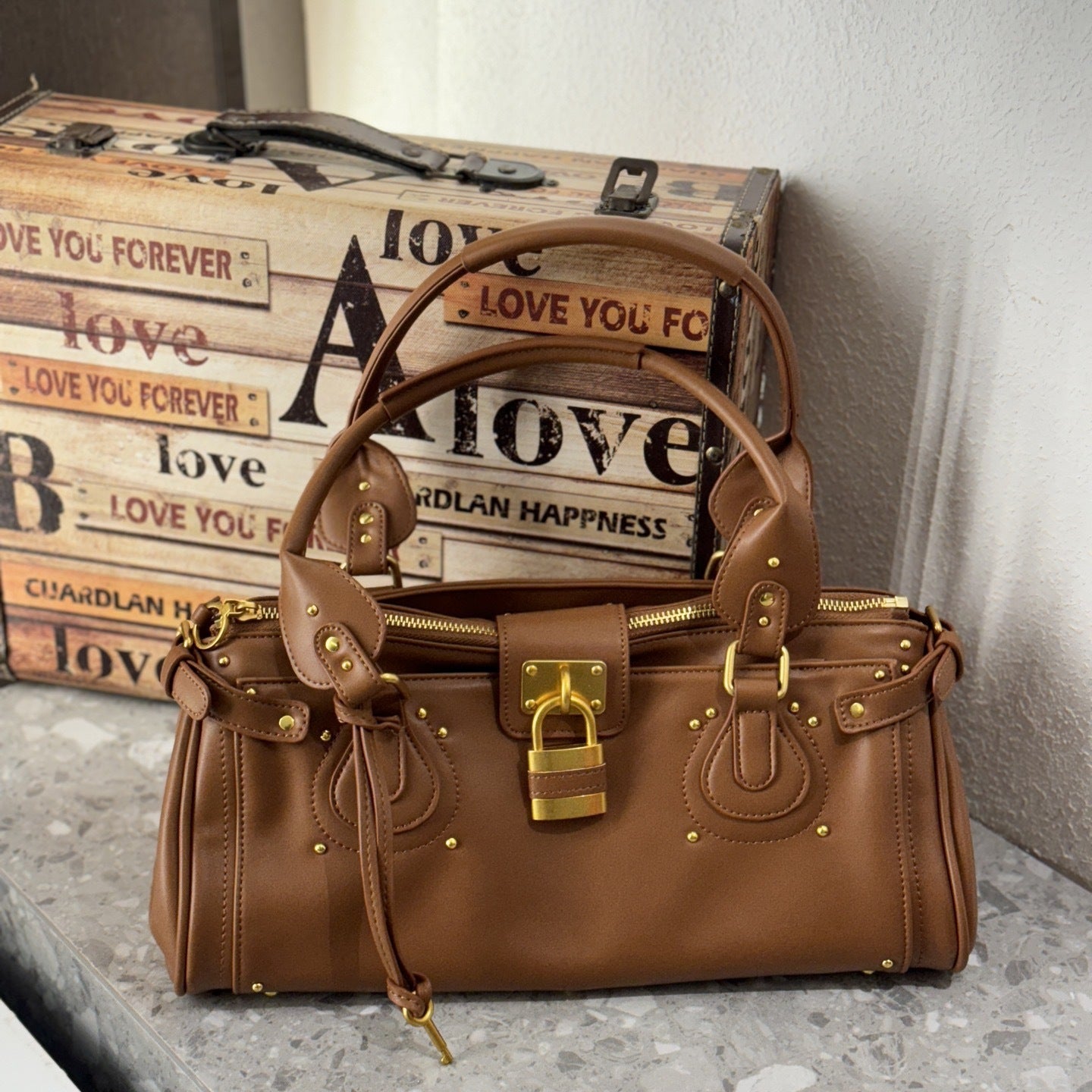 Vintage Distressed Padlock Bag Fashionable Handheld Crossbody Bag for Women