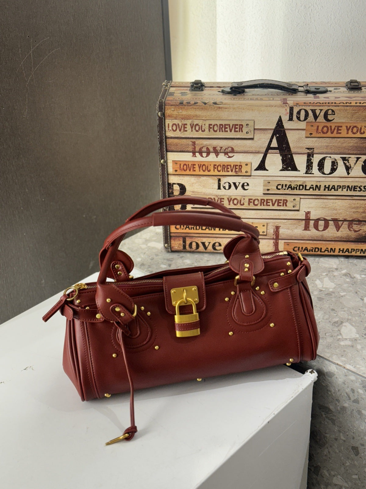 Vintage Distressed Padlock Bag Fashionable Handheld Crossbody Bag for Women